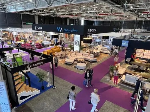 Hall B 